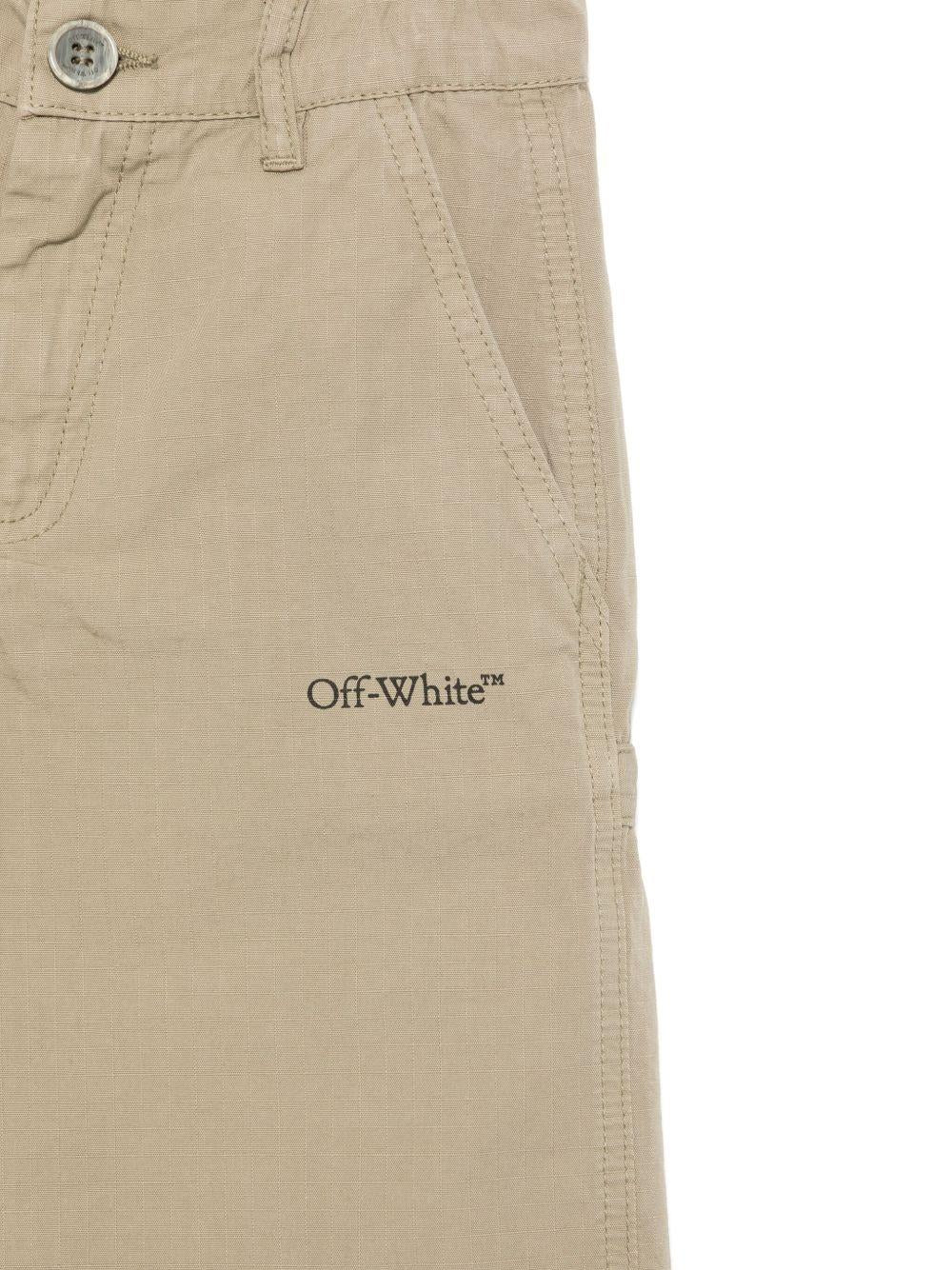Bermuda con logo per bambino Off-White Kids verde con due tasche posteriori - Image 3