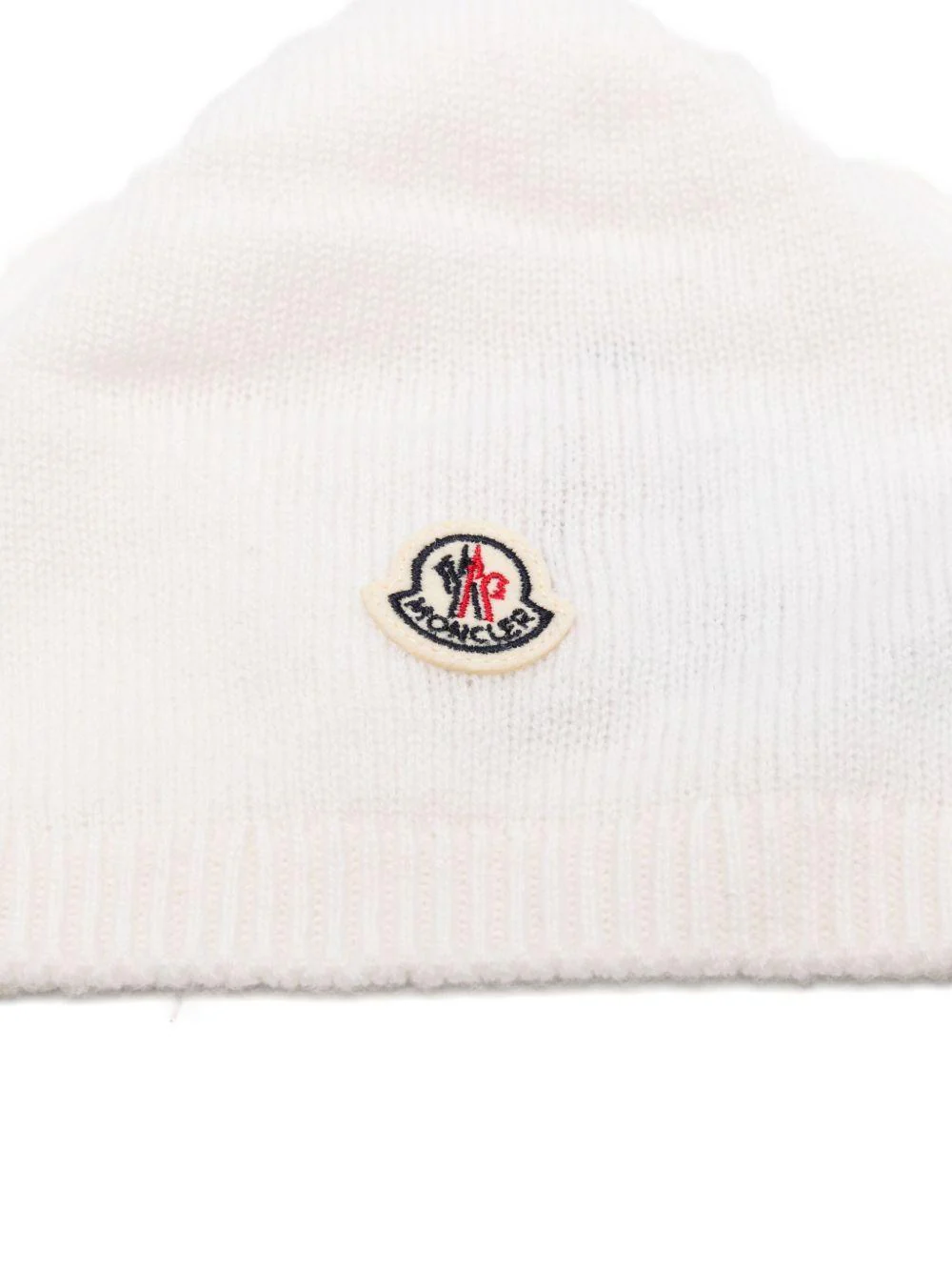 Berretto per neonati Moncler Enfant bianco con toppa con logo - Image 2