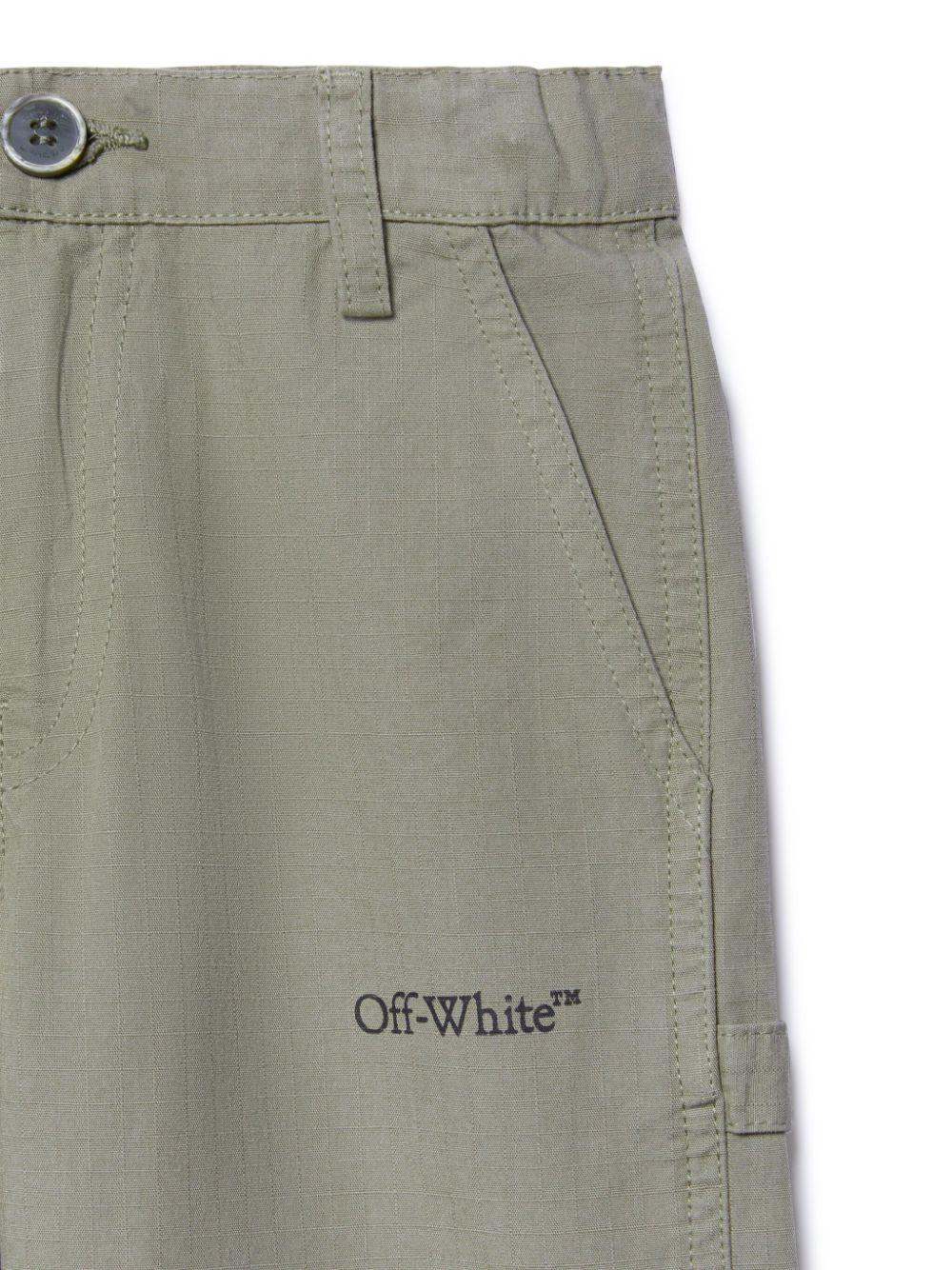 Pantaloni Bookish per bambino Off-White Kids verde con due tasche laterali a filetto - Image 3