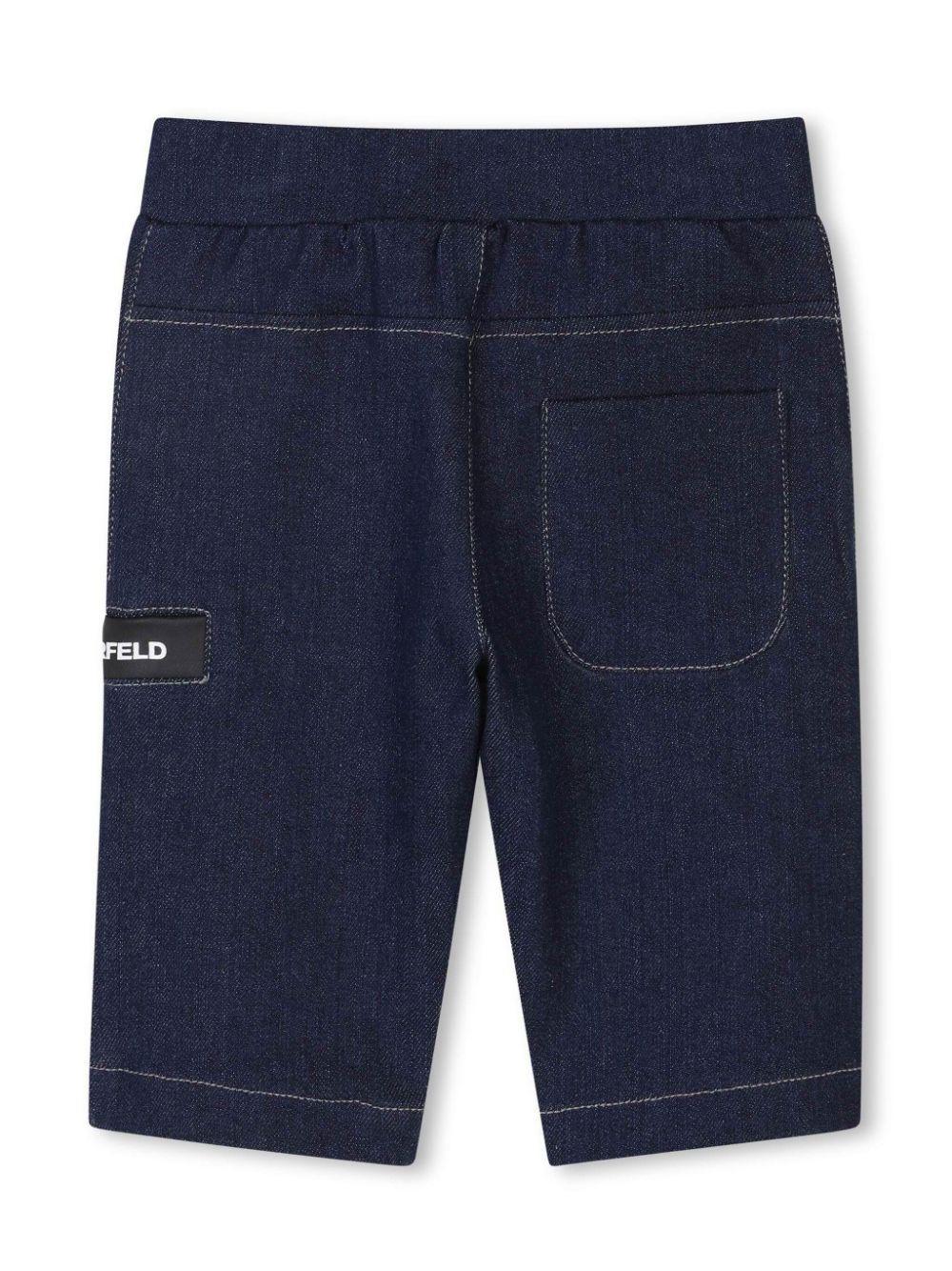 Set con pantaloni per neonato Karl Lagerfeld Kids bianco con motivo Ikonik Karl - Image 5