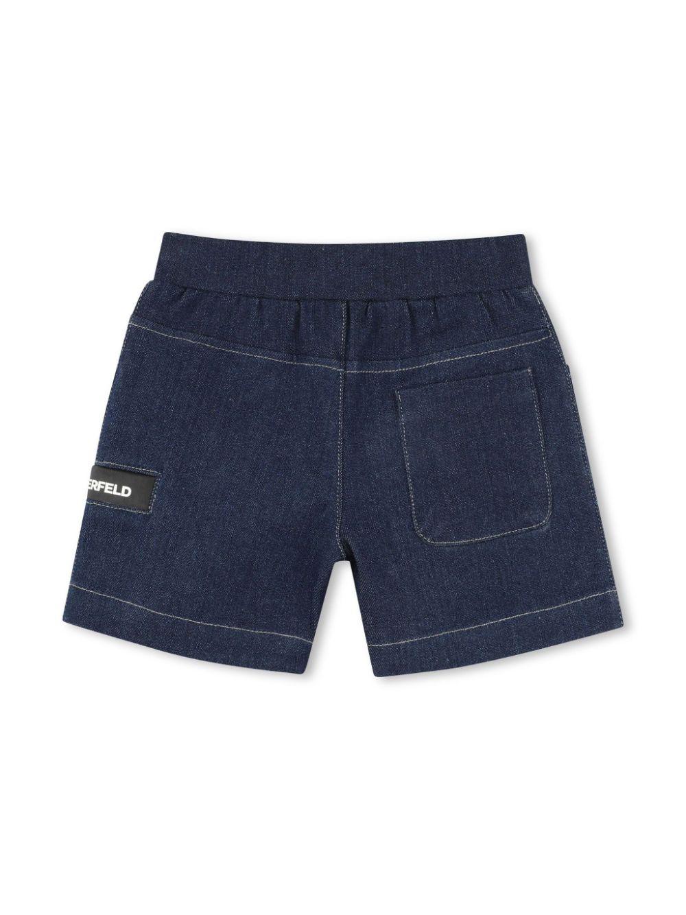 Set con shorts per neonato Karl Lagerfeld Kids blu con motivo Ikonik Karl - Image 5