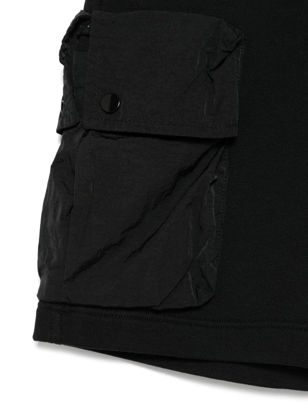 Shorts sportivi per bambino C.P. Company Kids nero con tasche laterali - Image 3