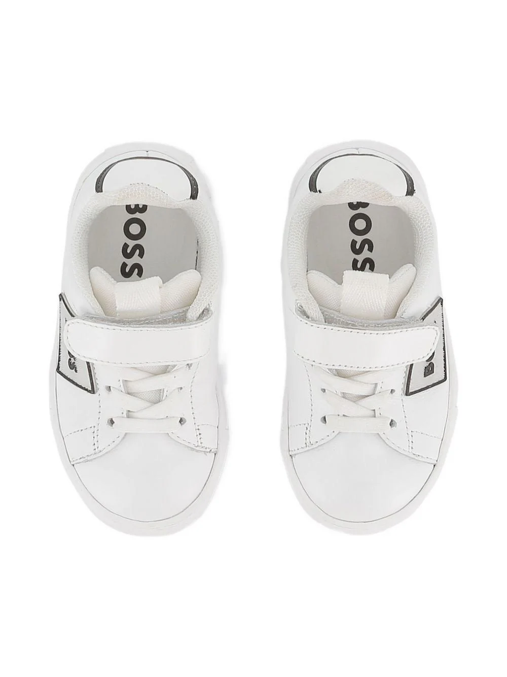 Sneakers per bambino BOSS Kids bianche con applicazione con logo - Image 2