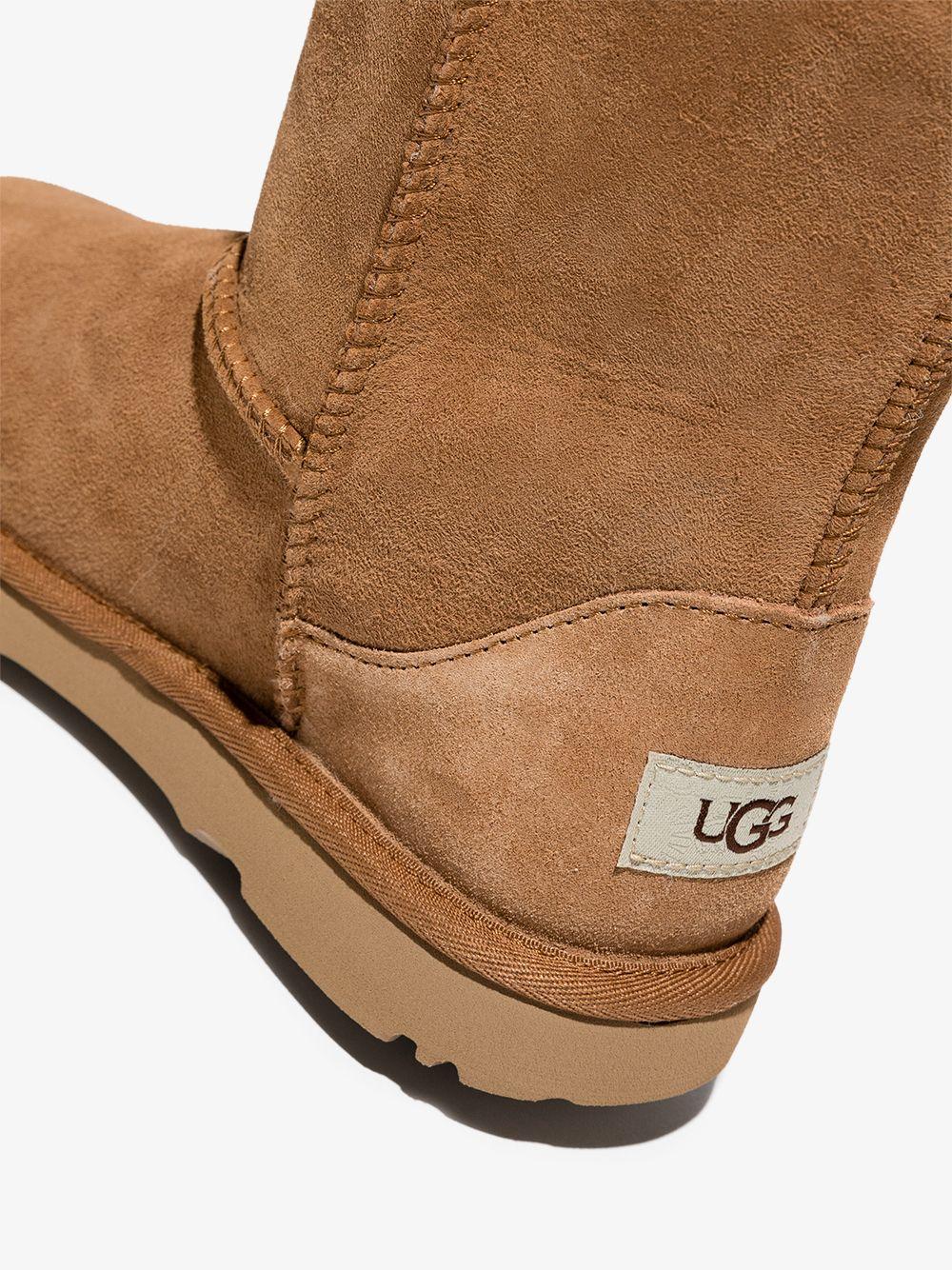 Stivali Classic II TD per bambina UGG Kids marroni con cuciture tono su tono - Image 3