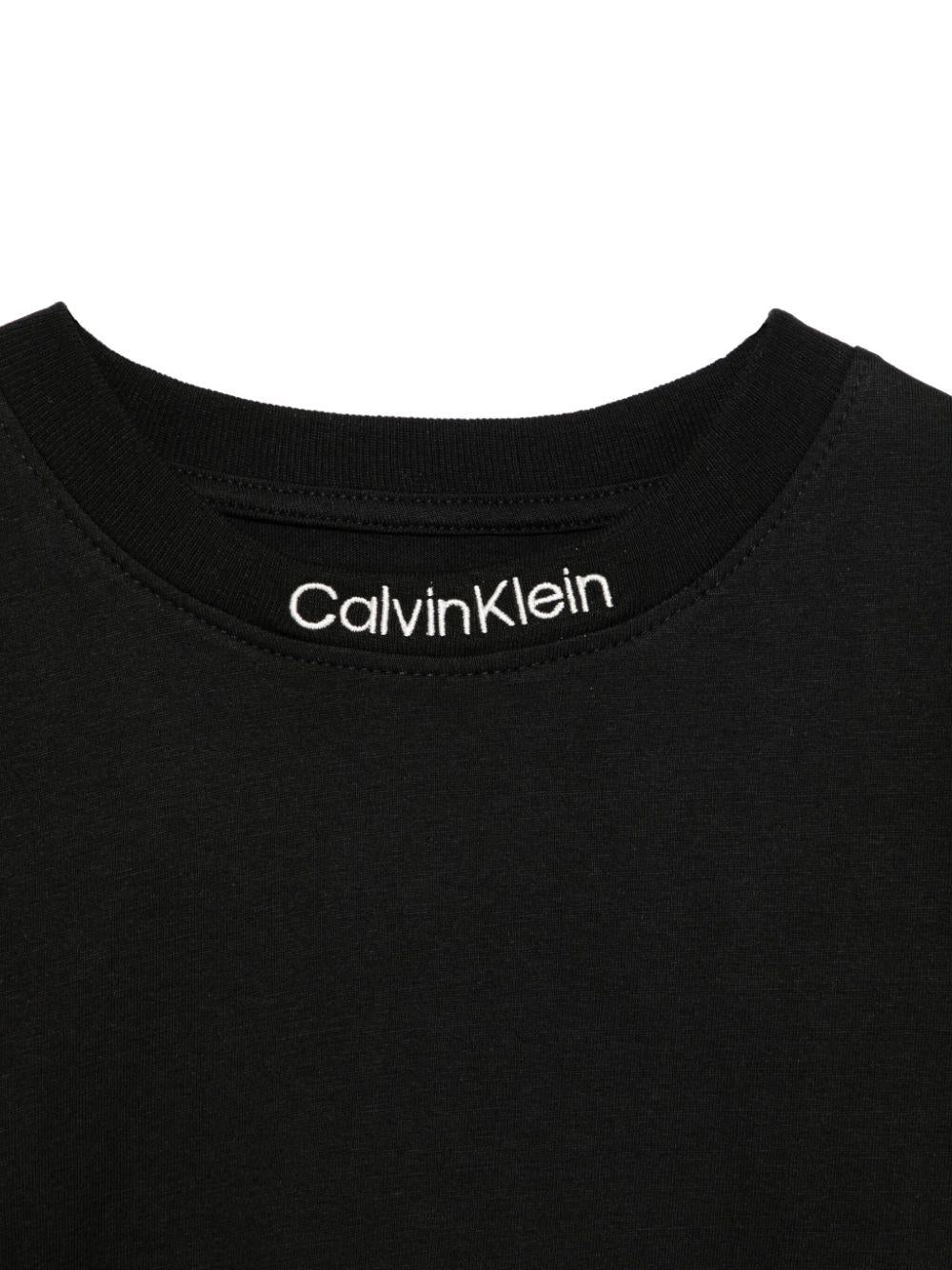 T-shirt con ricamo per bambino Calvin Klein Kids nero con orlo dritto - Image 3