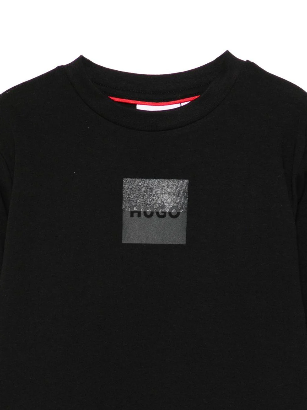 T-shirt per bambino Hugo Kids nera con placca con logo - Image 3