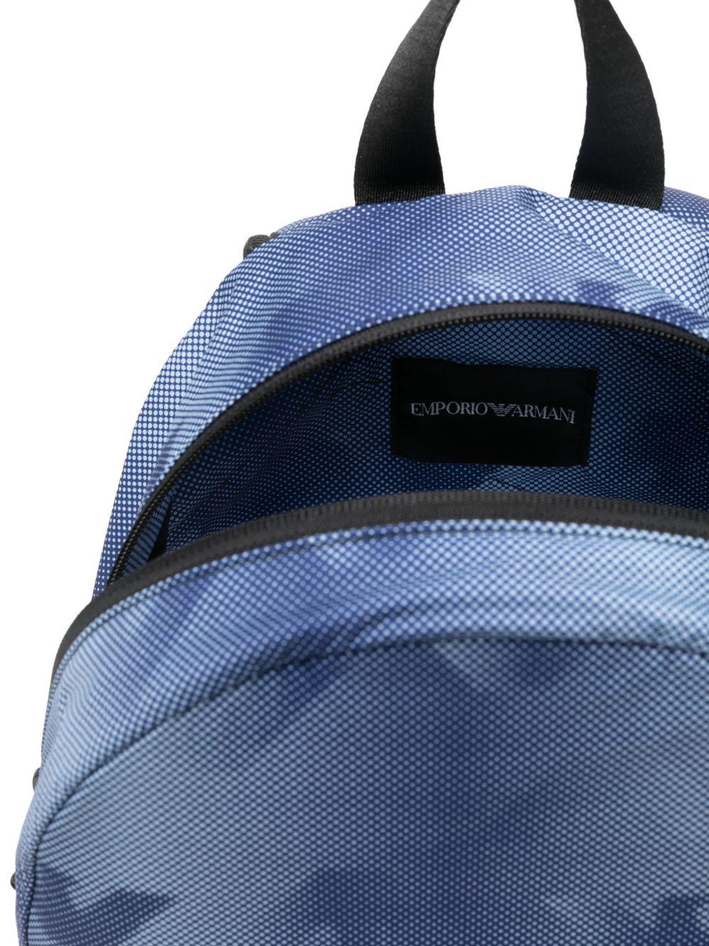 Zaino per bambino Emporio Armani Kids blu con logo aquila all-over - Image 4
